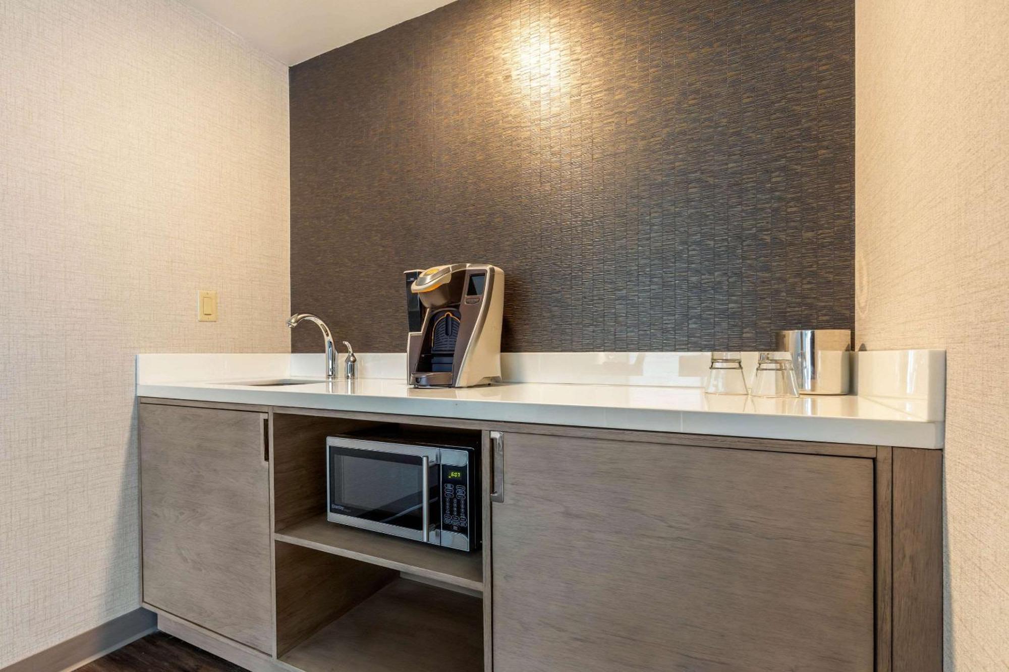 Cambria Hotel Milwaukee Downtown Extérieur photo
