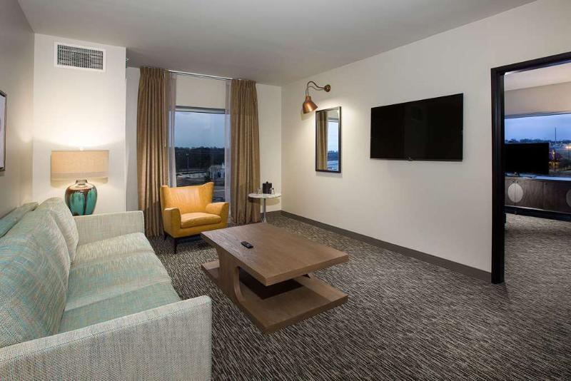 Cambria Hotel Milwaukee Downtown Extérieur photo